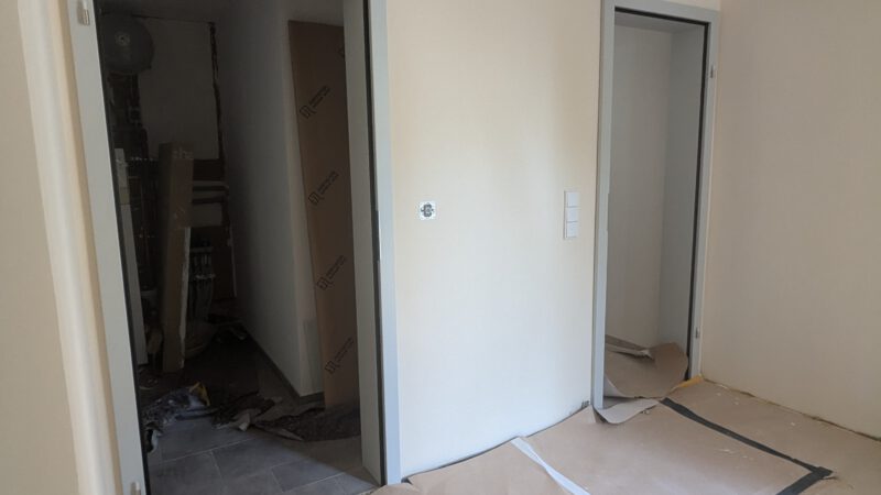64. Woche bis 21.07 – Extremer Fortschritt überall, Dach, Bad, Fassade, Innen, Außenanlage